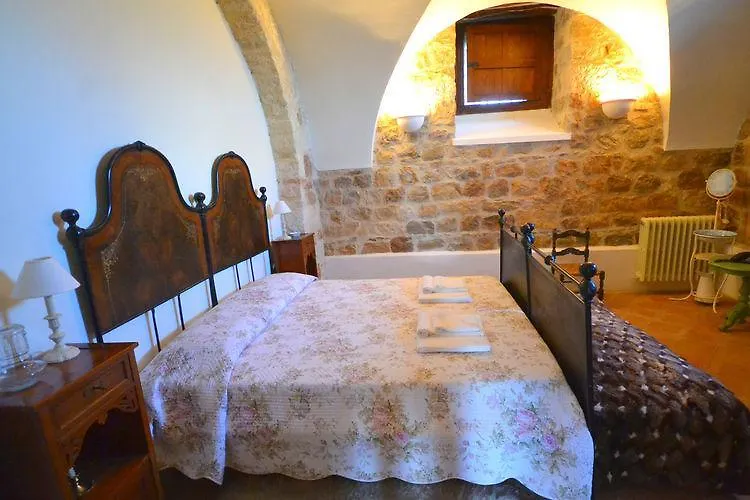 Masseria San Giovanni Sgadari Hotel Petralia Soprana Farm stay